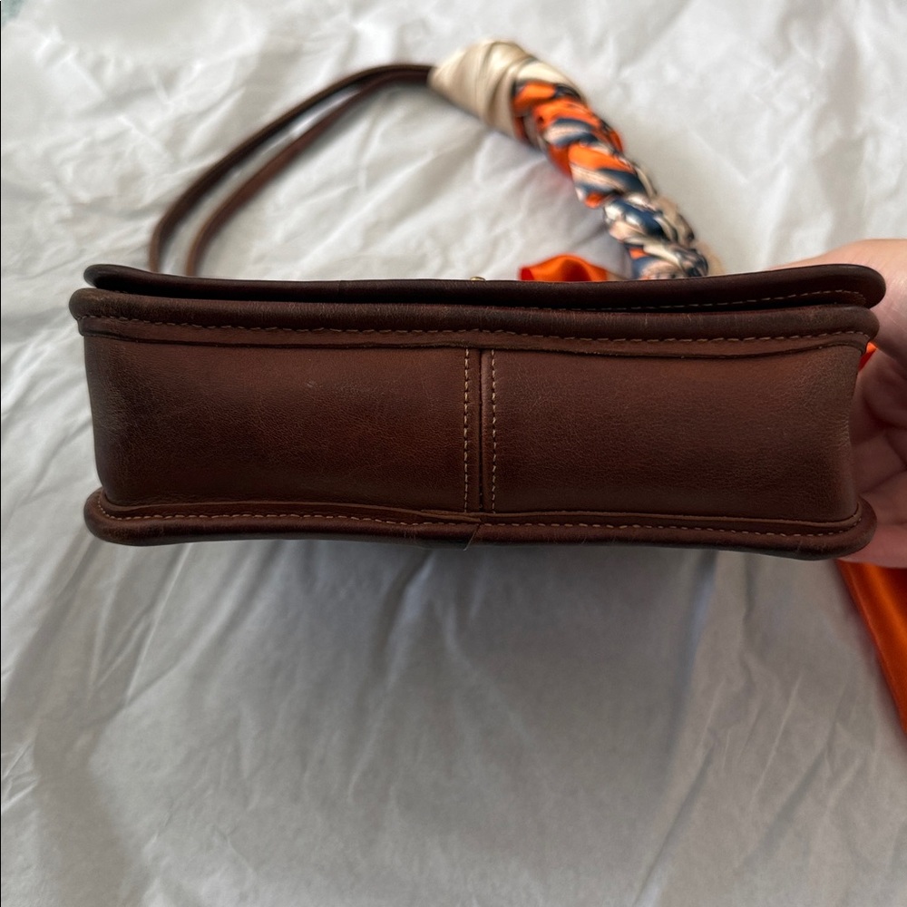 Coach brown Vintage Crossbody turnlock compartment bag - Picture 15 of 16